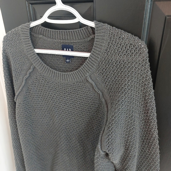Gap Women's Textured Knit Long Sleeve Sweater - Picture 3 of 6